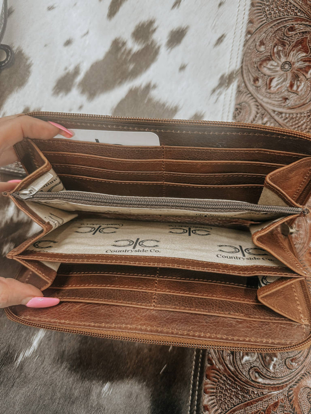 Juliet Tooled Leather Cowhide Womens Wallet Clutch