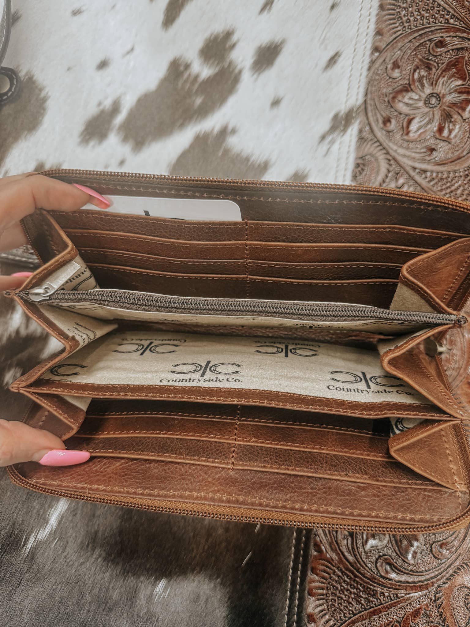Juliet Tooled Leather Cowhide Womens Wallet Clutch